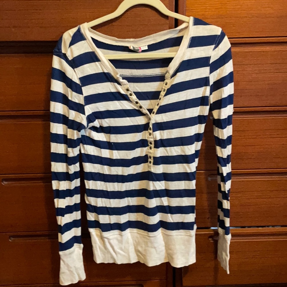 Rosy blue and white long sleeve shirt
